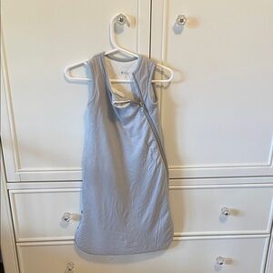 Kyte baby sleep sack with Velcro swaddle 
Xs tog 1.0